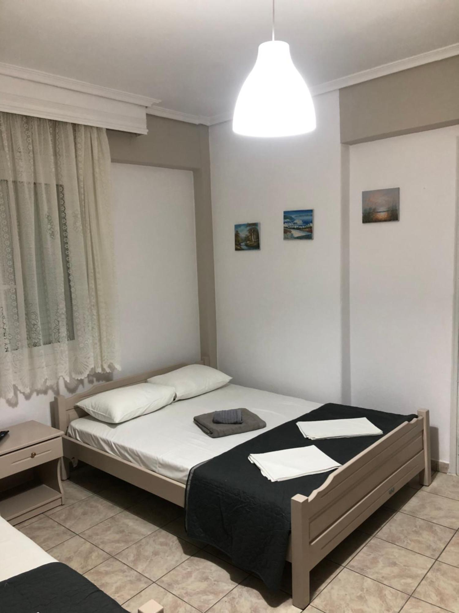 Nikis Rooms Paralía 外观 照片