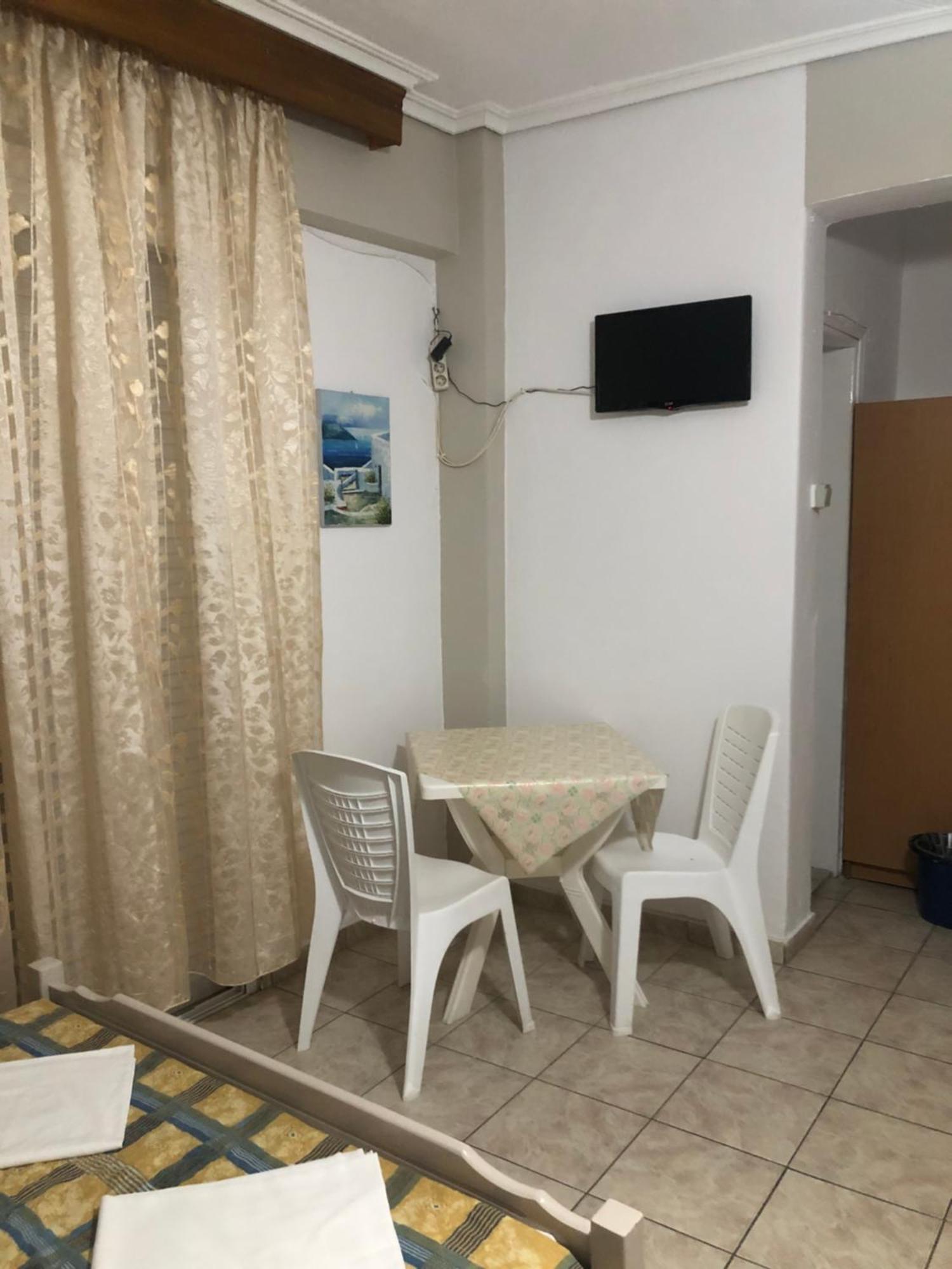 Nikis Rooms Paralía 外观 照片